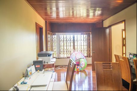 Quarto 5 de casa para alugar com 5 quartos, 400m² em Teresópolis, Porto Alegre