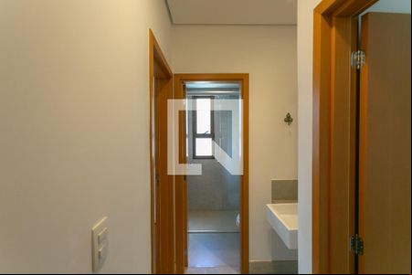 Corredor de apartamento à venda com 2 quartos, 170m² em Funcionários, Belo Horizonte