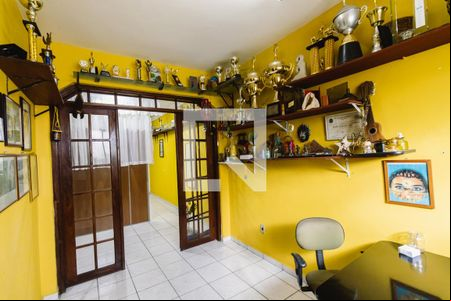 Hall de Entrada de casa à venda com 6 quartos, 250m² em Santa Cecilia, São Paulo