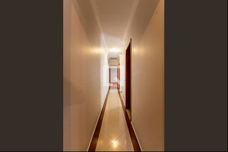 Corredor de casa para alugar com 3 quartos, 132m² em Jardim, Santo André