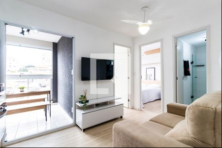 Sala e Cozinha de apartamento para alugar com 2 quartos, 34m² em Vila Monumento, São Paulo