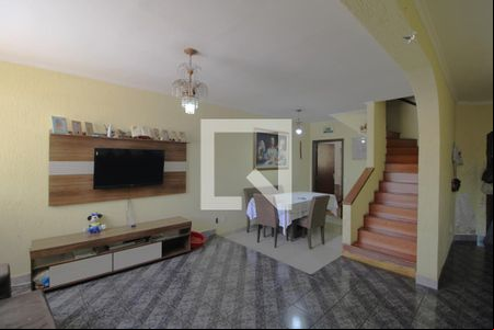 Sala de casa à venda com 3 quartos, 157m² em Vila Romano, São Paulo