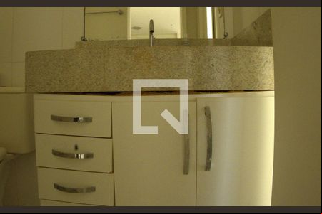 Banheiro Suite/ Escritório - Armários de apartamento para alugar com 2 quartos, 150m² em Rio Vermelho, Salvador