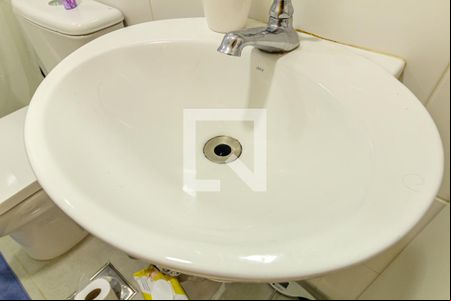 Banheiro de kitnet/studio à venda com 1 quarto, 32m² em Santa Cecilia, São Paulo