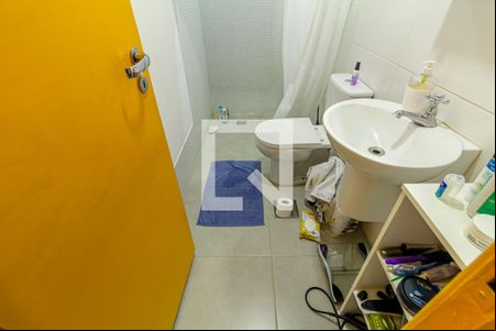 Banheiro de kitnet/studio à venda com 1 quarto, 32m² em Santa Cecilia, São Paulo