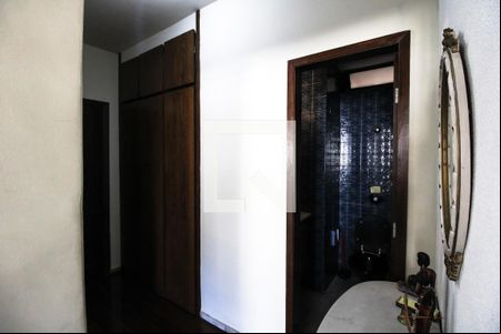 Entrada de apartamento à venda com 4 quartos, 213m² em Cidade Jardim, Belo Horizonte
