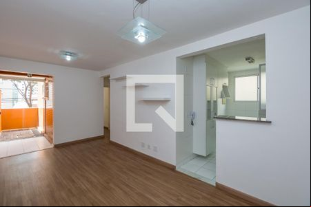 Sala de apartamento para alugar com 3 quartos, 85m² em Buritis, Belo Horizonte