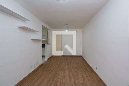 Sala de apartamento para alugar com 3 quartos, 85m² em Buritis, Belo Horizonte