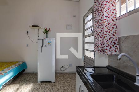 Cozinha de kitnet/studio para alugar com 1 quarto, 18m² em Vila Brasileira, Mogi das Cruzes