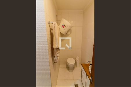 Banheiro Social de casa de condomínio para alugar com 2 quartos, 80m² em Jardim do Lago, São Paulo