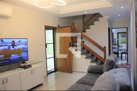 Sala de casa de condomínio à venda com 3 quartos, 130m² em Vila Augusta, Guarulhos