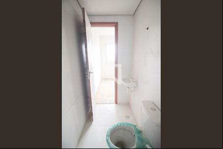 Banheiro de kitnet/studio à venda com 1 quarto, 32m² em Vila Mazzei, São Paulo