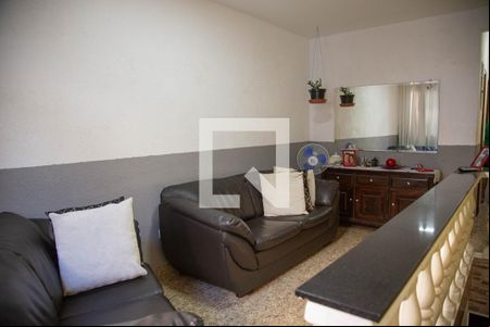 Sala de casa à venda com 2 quartos, 120m² em Jardim Roberto, Osasco