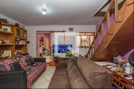 Sala de casa à venda com 7 quartos, 260m² em Bonfim, Belo Horizonte