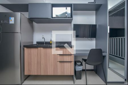 Cozinha de apartamento para alugar com 1 quarto, 21m² em República, São Paulo