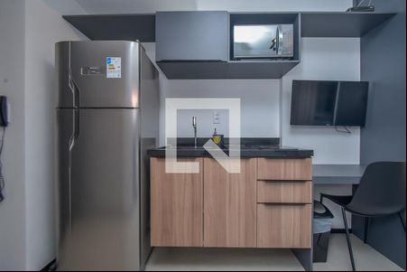 Cozinha de apartamento para alugar com 1 quarto, 21m² em República, São Paulo