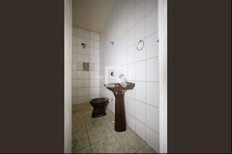 Banheiro de kitnet/studio à venda com 1 quarto, 40m² em Santa Mônica, Belo Horizonte