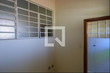 Quarto 1 de kitnet/studio para alugar com 2 quartos, 60m² em Floresta, Belo Horizonte