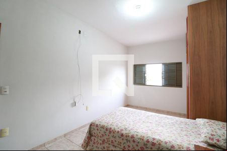 Suíte 1 de casa para alugar com 4 quartos, 200m² em Cidade Jardim, Uberlândia