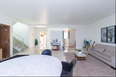 Sala de casa à venda com 4 quartos, 395m² em Estoril, Belo Horizonte