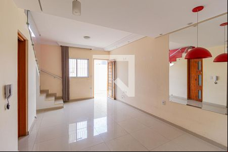 Sala de casa de condomínio à venda com 2 quartos, 58m² em Pestana, Osasco