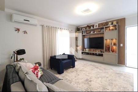 Sala de TV de apartamento para alugar com 3 quartos, 230m² em Patrimônio, Uberlândia