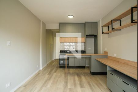 Sala/Quarto de kitnet/studio à venda com 1 quarto, 33m² em Consolação, São Paulo