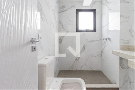 Banheiro de casa de condomínio à venda com 1 quarto, 29m² em Petrópolis, Porto Alegre