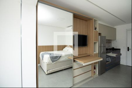 Cozinha, panorâmica  de kitnet/studio à venda com 1 quarto, 25m² em Moema, São Paulo
