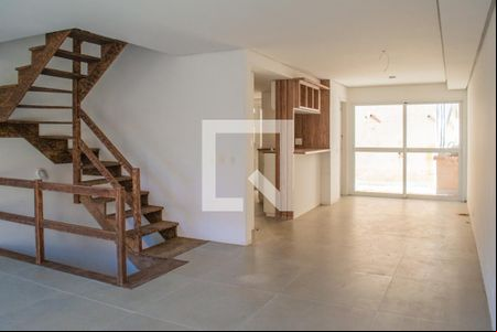 Sala de casa de condomínio à venda com 4 quartos, 230m² em Pedra Redonda, Porto Alegre