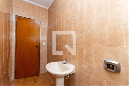 Lavabo de casa para alugar com 4 quartos, 250m² em Vila Rosalia, Guarulhos