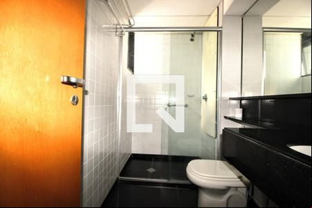 Banheiro de apartamento à venda com 1 quarto, 26m² em Santo Agostinho, Belo Horizonte