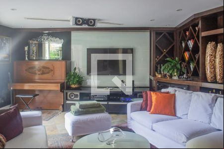 Sala de tv de casa de condomínio à venda com 3 quartos, 191m² em Pedra Redonda, Porto Alegre