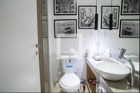 Banheiro de kitnet/studio à venda com 1 quarto, 23m² em Consolação, São Paulo