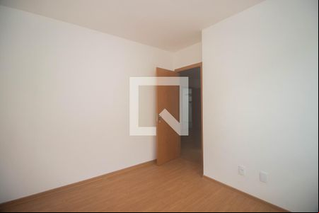 Quarto 1 de apartamento para alugar com 2 quartos, 40m² em Protásio Alves, Porto Alegre