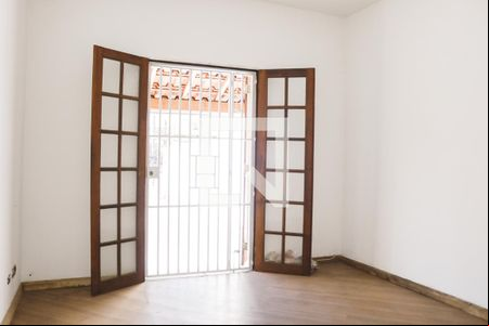 Quarto 1 de casa à venda com 4 quartos, 150m² em Vila Continental, São Paulo