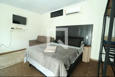Sala/Quarto de casa para alugar com 1 quarto, 30m² em Jardim Holanda, Uberlândia