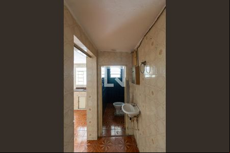 Banheiro  de casa para alugar com 1 quarto, 50m² em Parque Boturussu, São Paulo
