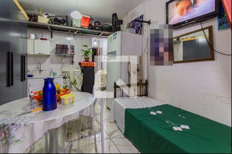Sala/Quarto de kitnet/studio à venda com 1 quarto, 34m² em Liberdade, São Paulo