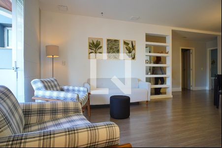 Sala de apartamento para alugar com 3 quartos, 127m² em Centro, Florianópolis