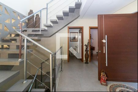 Sala de casa para alugar com 4 quartos, 450m² em Vila Santo Antônio, Cotia