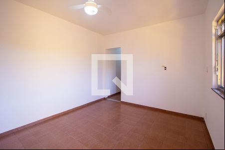 Sala de casa para alugar com 2 quartos, 75m² em Porto da Pedra, São Gonçalo