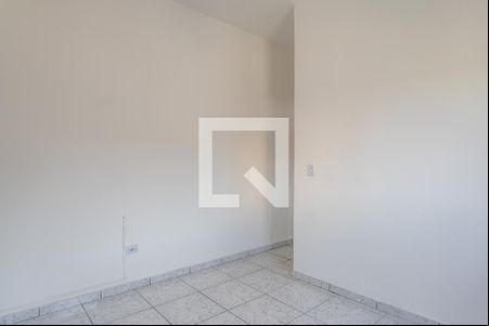 Quarto de kitnet/studio à venda com 7 quartos, 285m² em Vila Liviero, São Paulo
