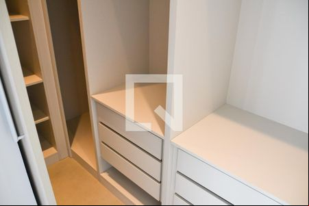 Closet de kitnet/studio à venda com 1 quarto, 46m² em Boa Vista, São Caetano do Sul