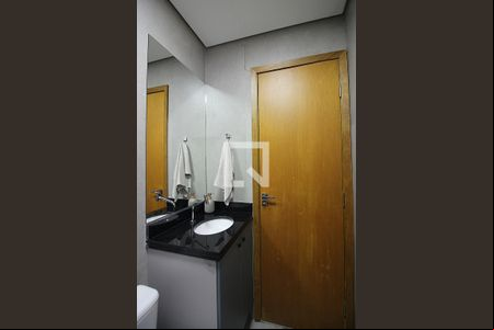 Banheiro Social de kitnet/studio para alugar com 1 quarto, 18m² em Centro, São Bernardo do Campo
