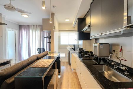 Sala/Cozinha de apartamento à venda com 1 quarto, 50m² em Consolação, São Paulo