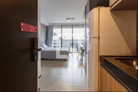 Sala/Quarto de kitnet/studio para alugar com 1 quarto, 25m² em Indianópolis, São Paulo