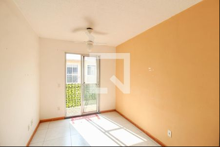 Sala de apartamento para alugar com 2 quartos, 21m² em Centro, Mesquita