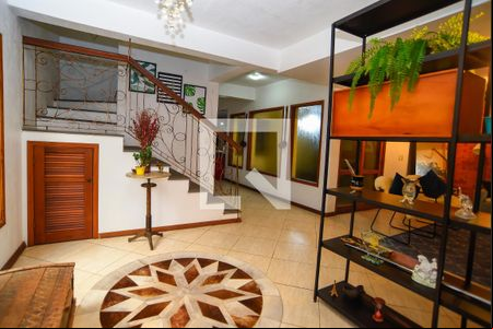 Sala de casa de condomínio para alugar com 3 quartos, 207m² em São Lucas, Viamão
