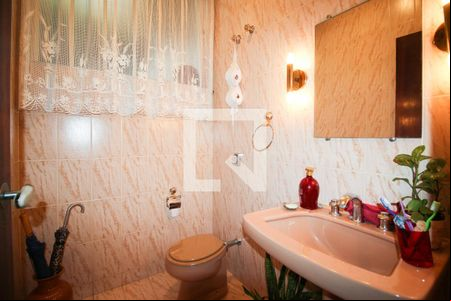 Lavabo de casa para alugar com 3 quartos, 269m² em Indianópolis, São Paulo